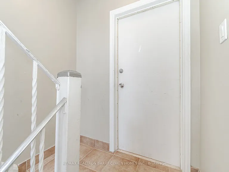 475 Winona Dr #2 — Photo 6