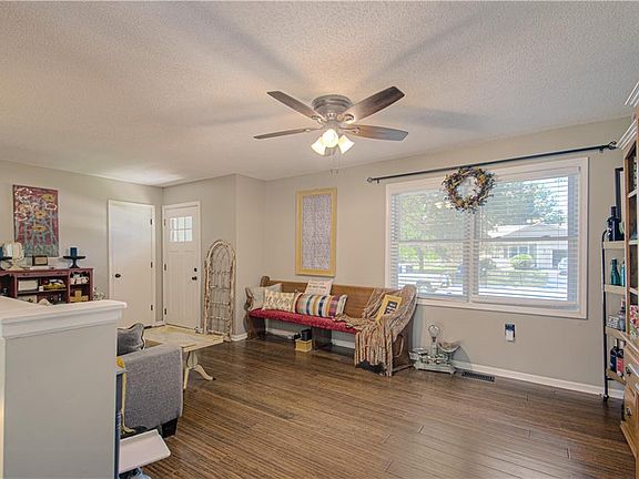 3rd image of 33382 W 87th Ter