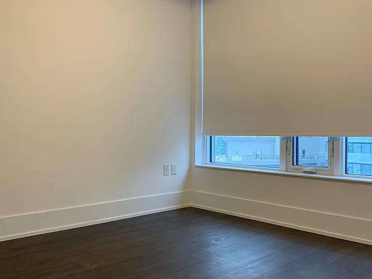10 York St #3613 — Photo 13