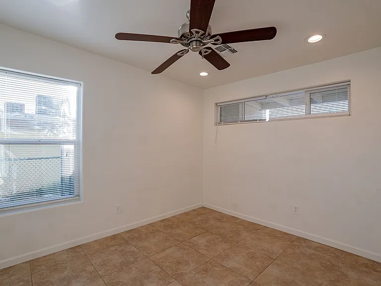 436 E. Waverly St. — Photo 21