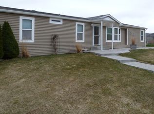 1753 W Huntzinger Rd, Selah, WA 98942