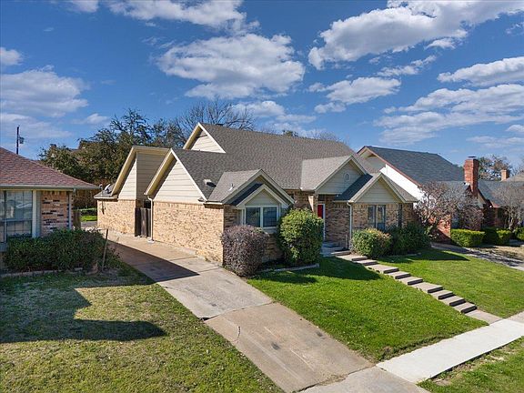 2nd image of 3917 Flintridge Dr