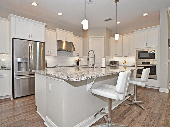 5th image of 453 Oviedo Blvd
