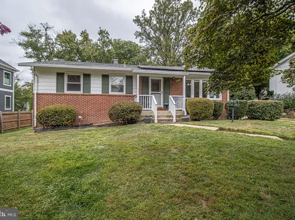 8214 Bucknell Dr, Vienna, VA 22180
