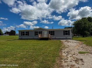 100 N Center St, Irvington, KY 40146