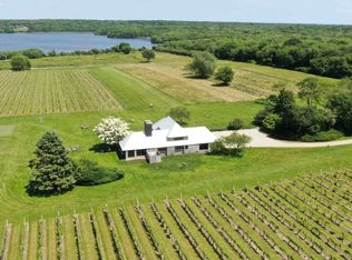 162 W Main Rd, Little Compton, RI 02837