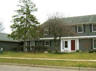 1423 Lakeside Dr, East Lansing, MI 48823