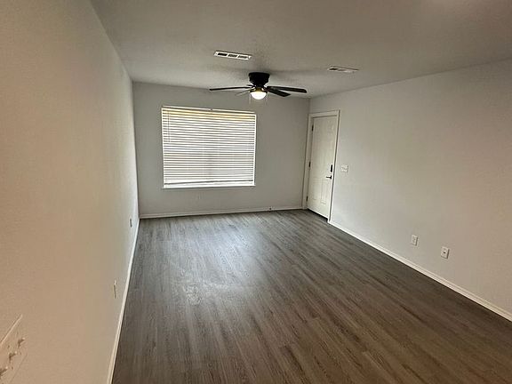 3rd image of 1203 W Backus Ave #B
