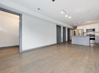 3225 N Ridgeway Ave, Chicago, IL 60618