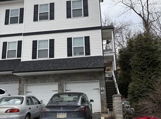 101 Colwell Ln, Conshohocken, PA 19428