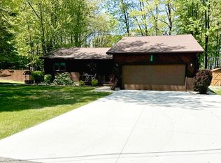 509 Chippewa Trl, Prudenville, MI 48651