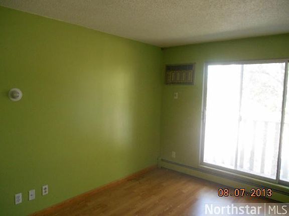 3rd image of 1601 N Innsbruck Dr NE #276