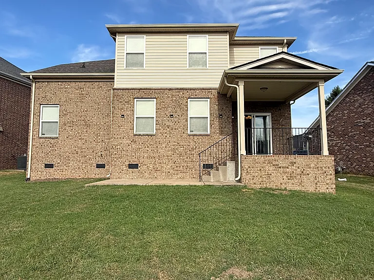 1629 Robindale Dr — Photo 22