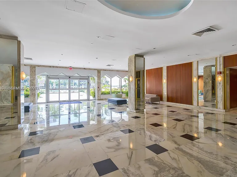 20 E Island Ave #1415 — Photo 6