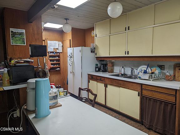 3rd image of 1444 Fordham Ave