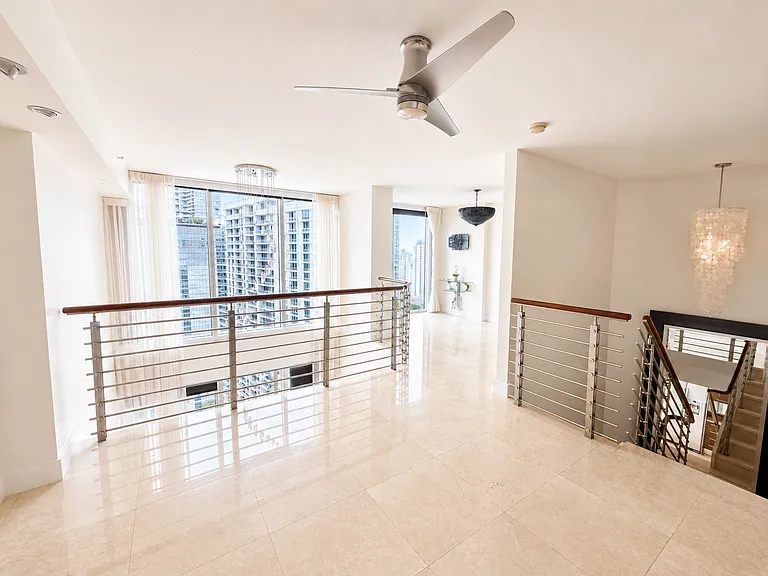 41 SE 5th St #2408 — Photo 4