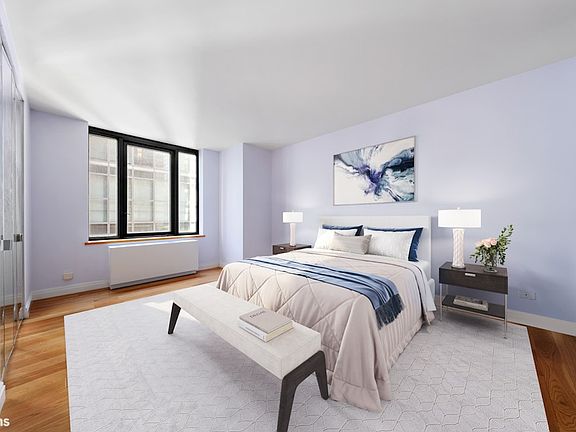 5th image of 161 W 61st St APT 6F