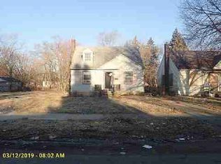 12433 Lansdowne St, Grosse Pointe, MI 48224