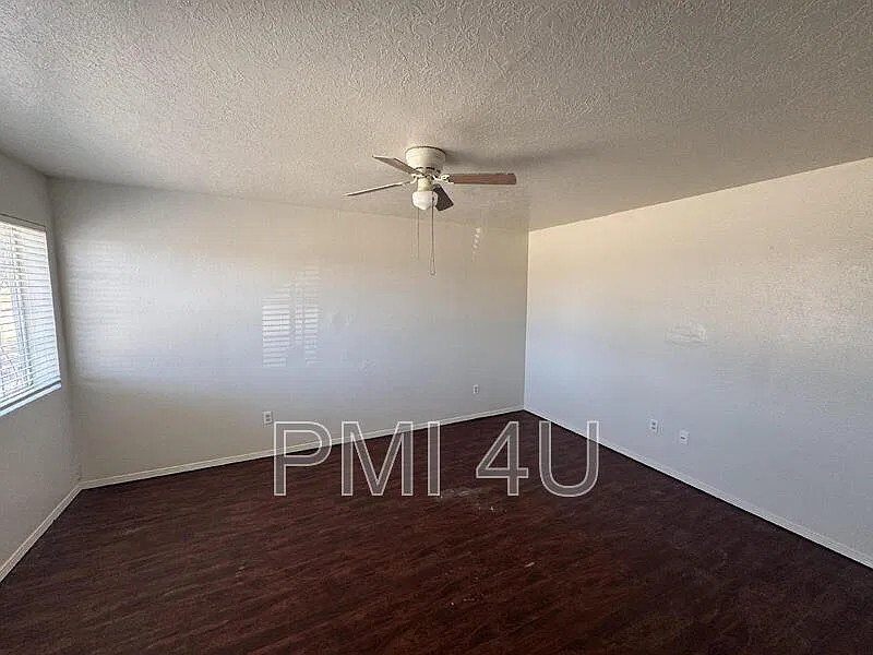 2 bed, 1.0 bath, 815 sqft, $1,100 — Photo 1