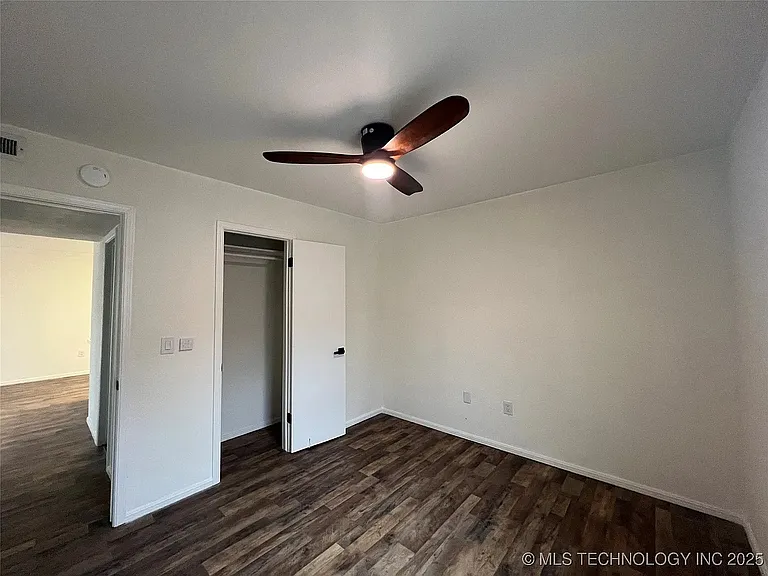 503 W Allen 5/b #5 — Photo 12