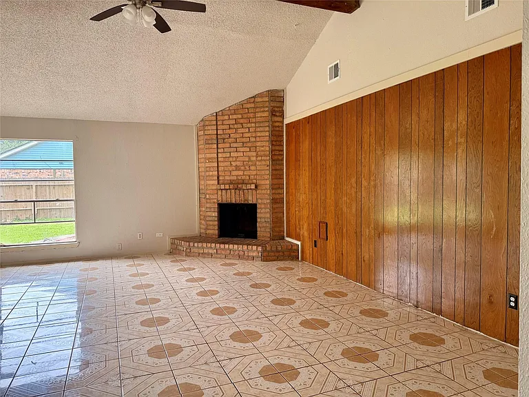 5503 Bridge Forest Dr — Photo 4