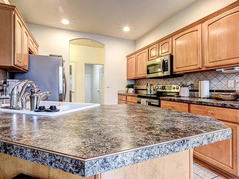 1713 Sequoia Ave — Photo 11