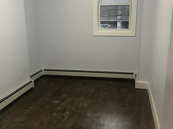 5th image of 235 Liberty Ave APT 1