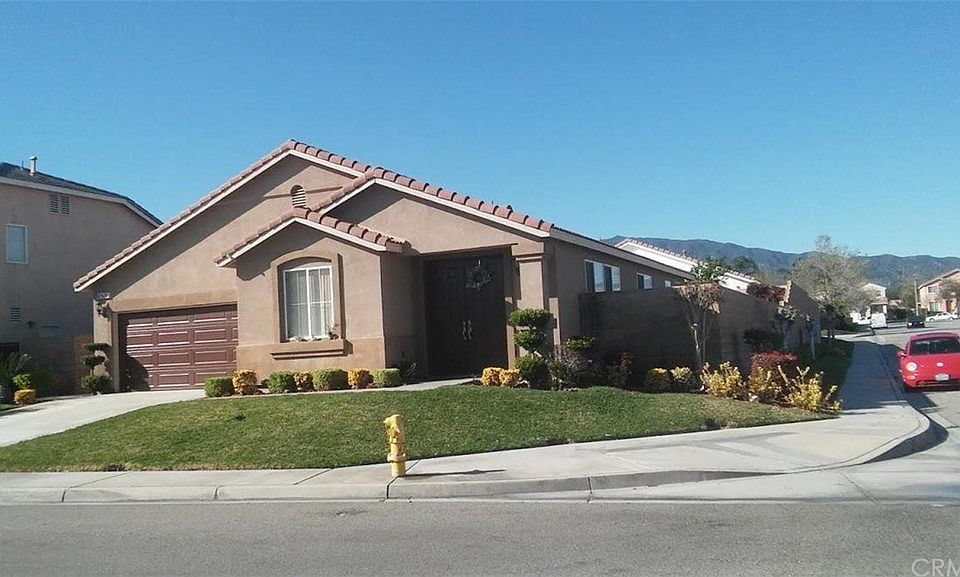 1st image of 15768 Scott Dr
