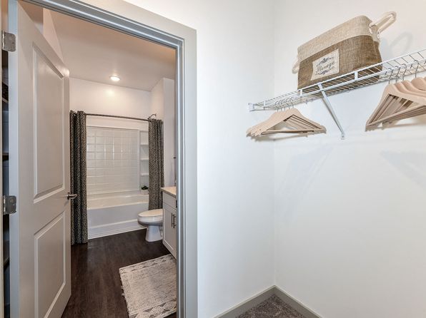 91 Mount Carmel Rd #2203