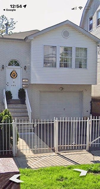 1st image of 205 N 5th St Floor 1