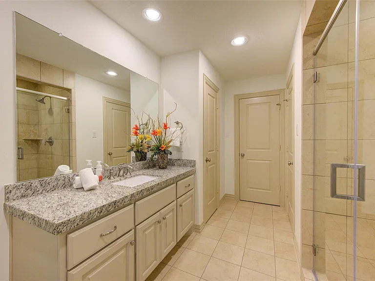 13606 Teal Bluff Ln — Photo 44