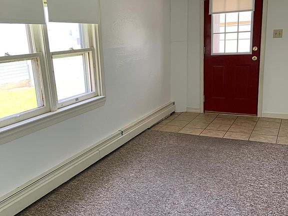 Entry room