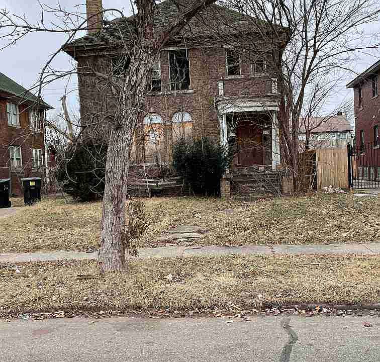 118 W Dakota