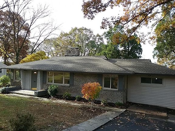 2nd image of 2365 Inglewood Dr