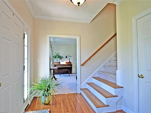 4th image of 7375 Cortney Glen Ln