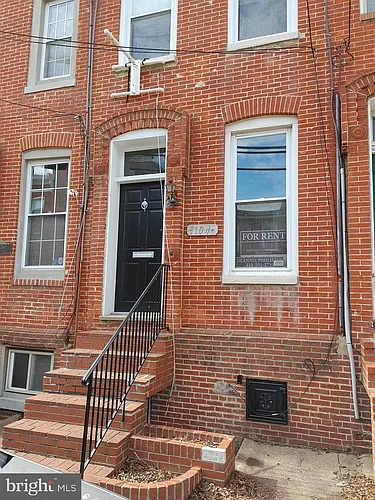 1104 William St Photo 1