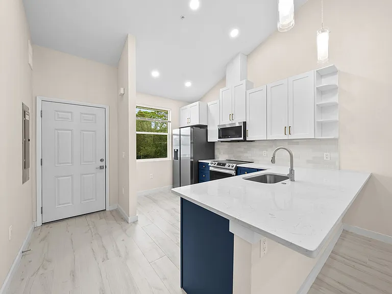 3890 34th Ave S #203 — Photo 4