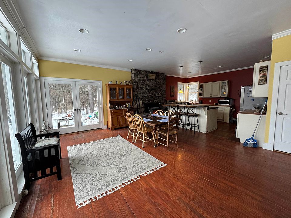 2nd image of 456 Kelleher Road
