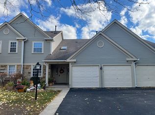 307 Glasgow Ln UNIT V2, Schaumburg, IL 60194