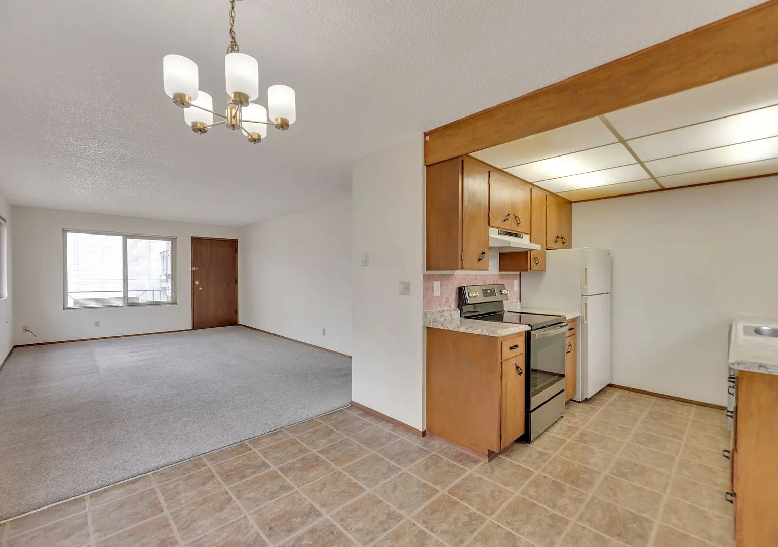 Great location in Ballard — Photo 1