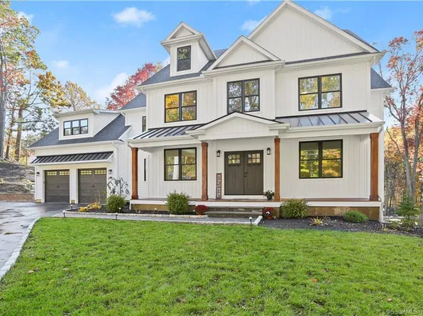 3 Richards Drive, Monroe, CT 06468