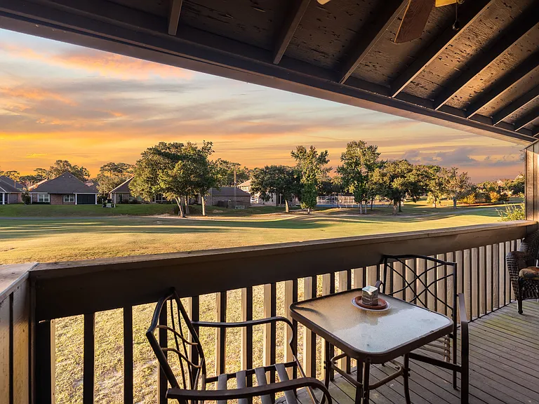 241 Lanai Vlg — Photo 15
