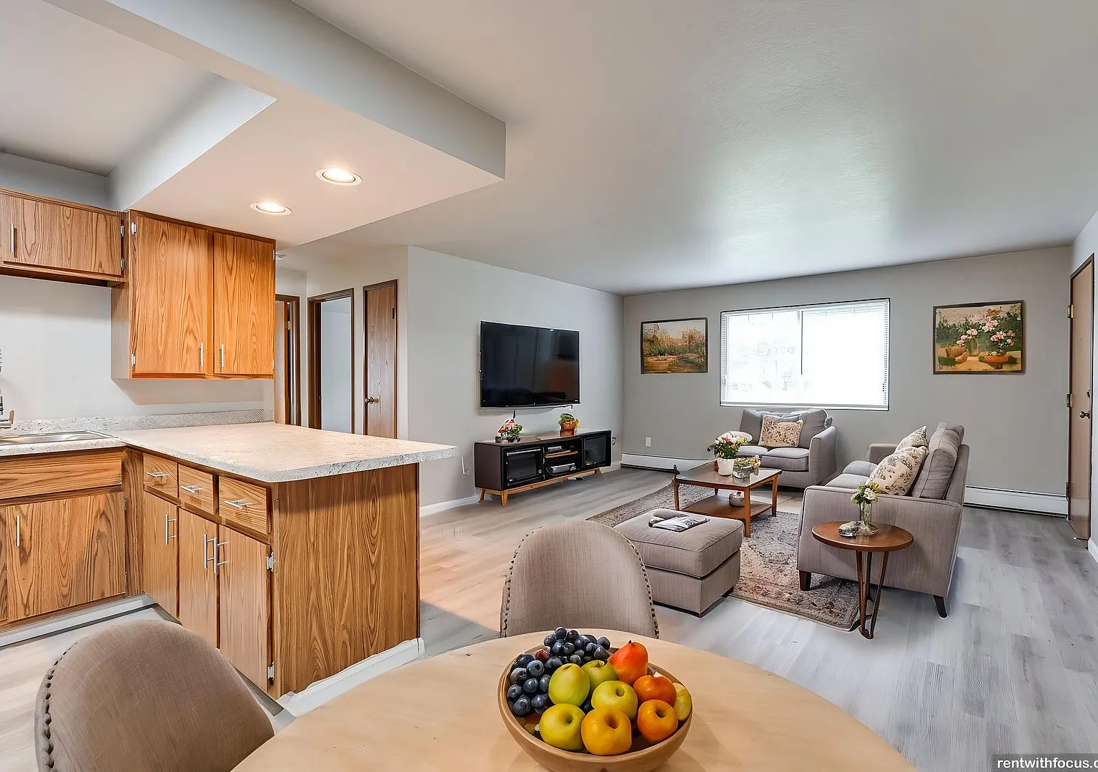 Nova Apartments — Photo 3
