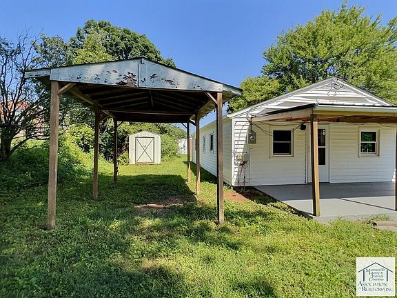 4th image of 54 Fairlane Dr