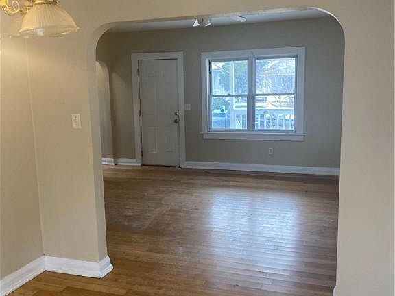3rd image of 2026 Berkshire Pl
