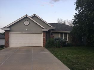 213 W Ferndale Dr, Council Bluffs, IA 51503