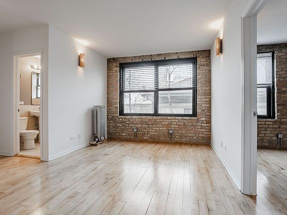 4th image of 4630-4632 N Beacon St #4630-2I