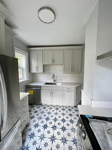 290 Hoyt St #1 Photo 1