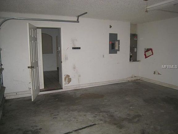 2nd image of 3372 Somerset Ave
