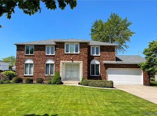 209 Ranch Trl W, Williamsville, NY 14221